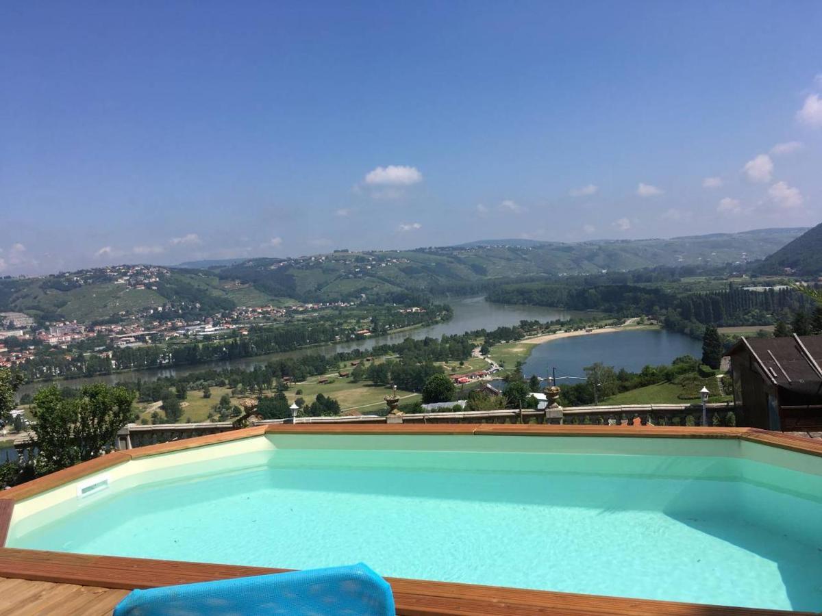Villa Panoramique Saint-Clair-du-Rhone Luaran gambar