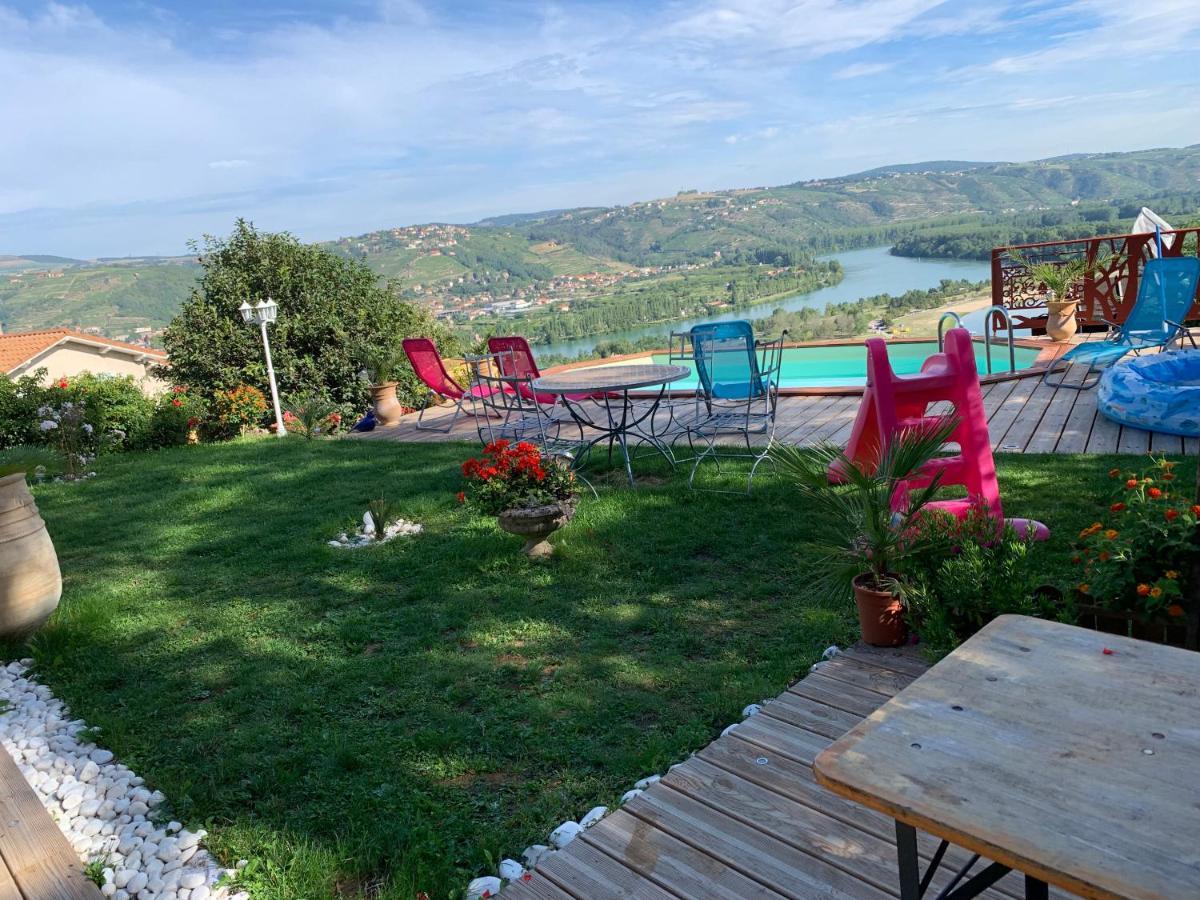 Villa Panoramique Saint-Clair-du-Rhone Luaran gambar
